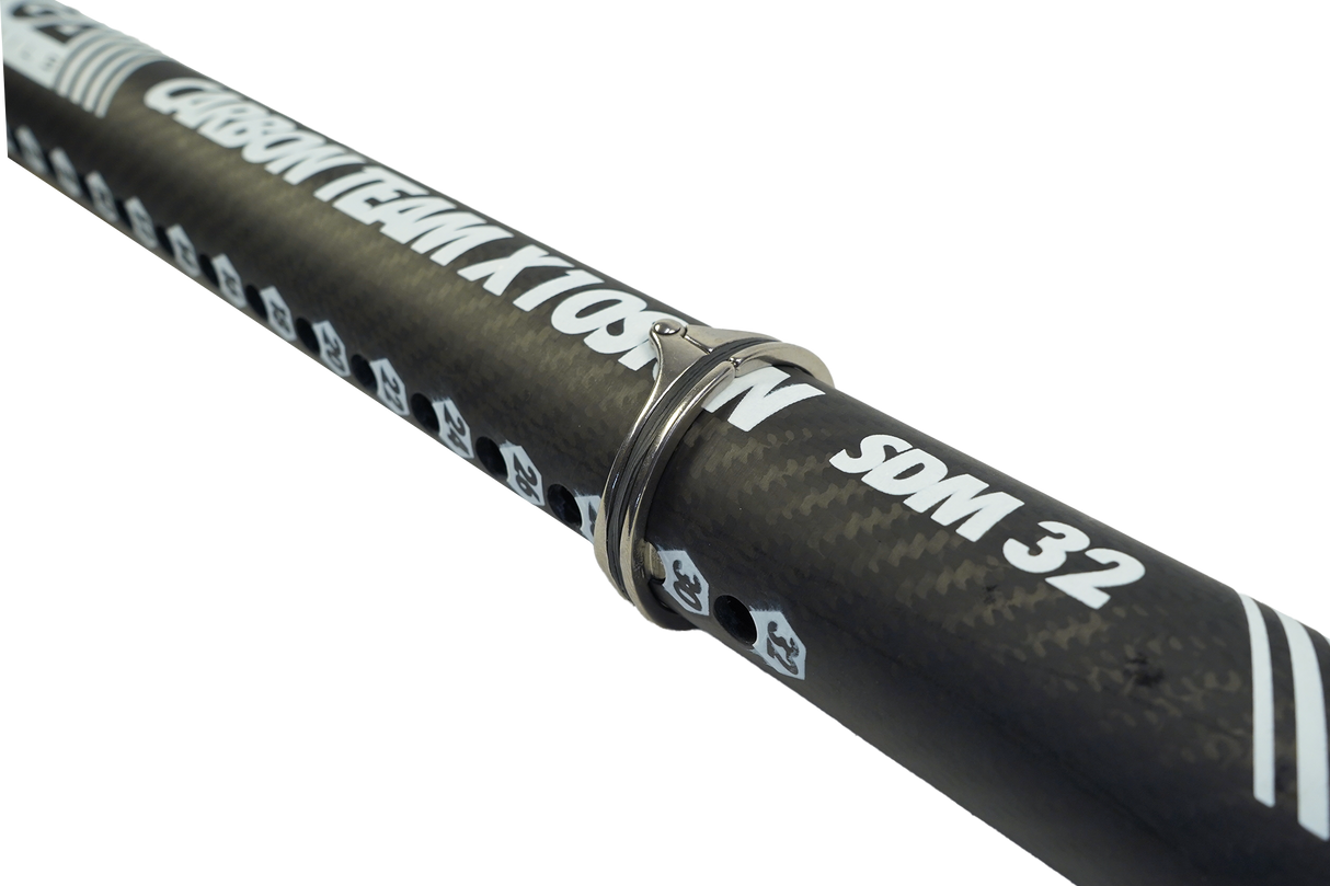 GA Extension TEAM Carbon 2026 schwarzer Carbonschaft mit weißer Beschriftung, Detailansicht
