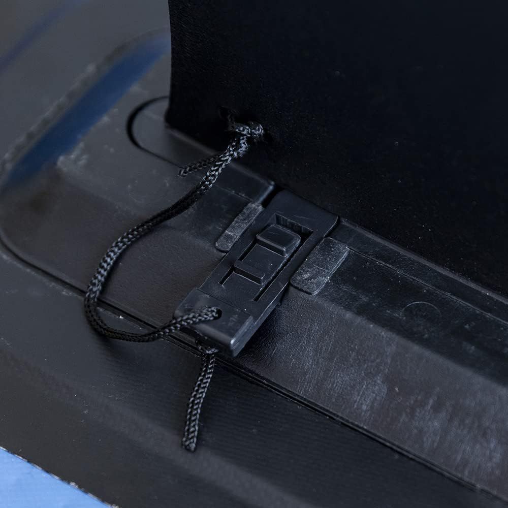 Ariinui Mahana SUP-Finne schwarz mit Befestigungssystem, Detail der Anschlussmechanik am Surfboard