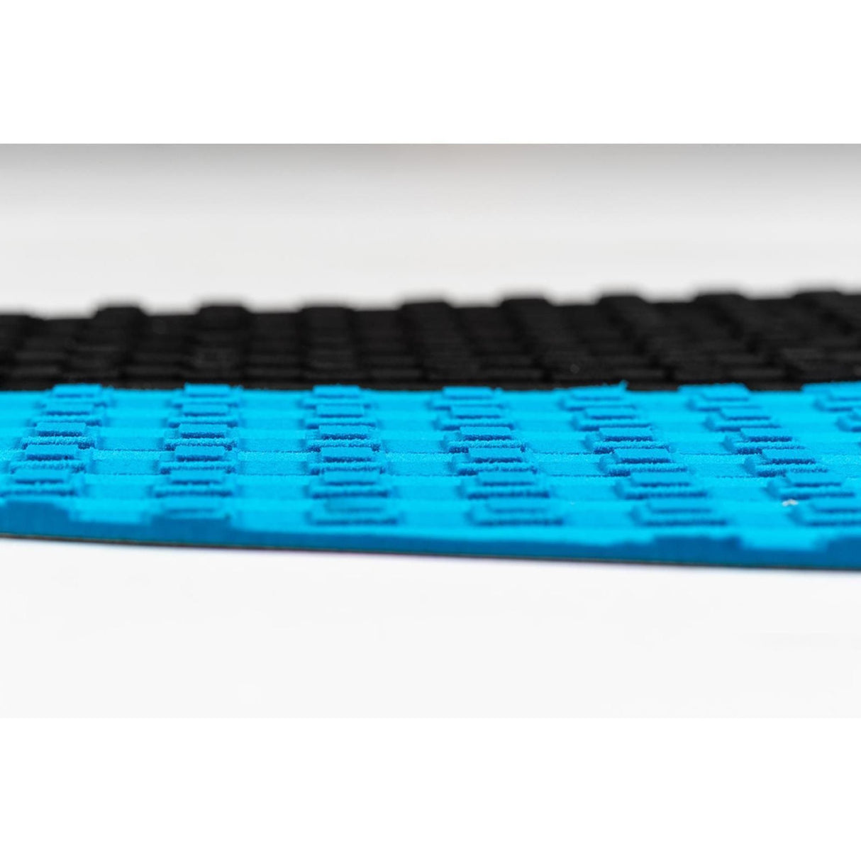 Roam Footpad Deck Grip Traction Pad 2-tlg, zweiteiliges Griffband in Blau und Schwarz, Seitenansicht