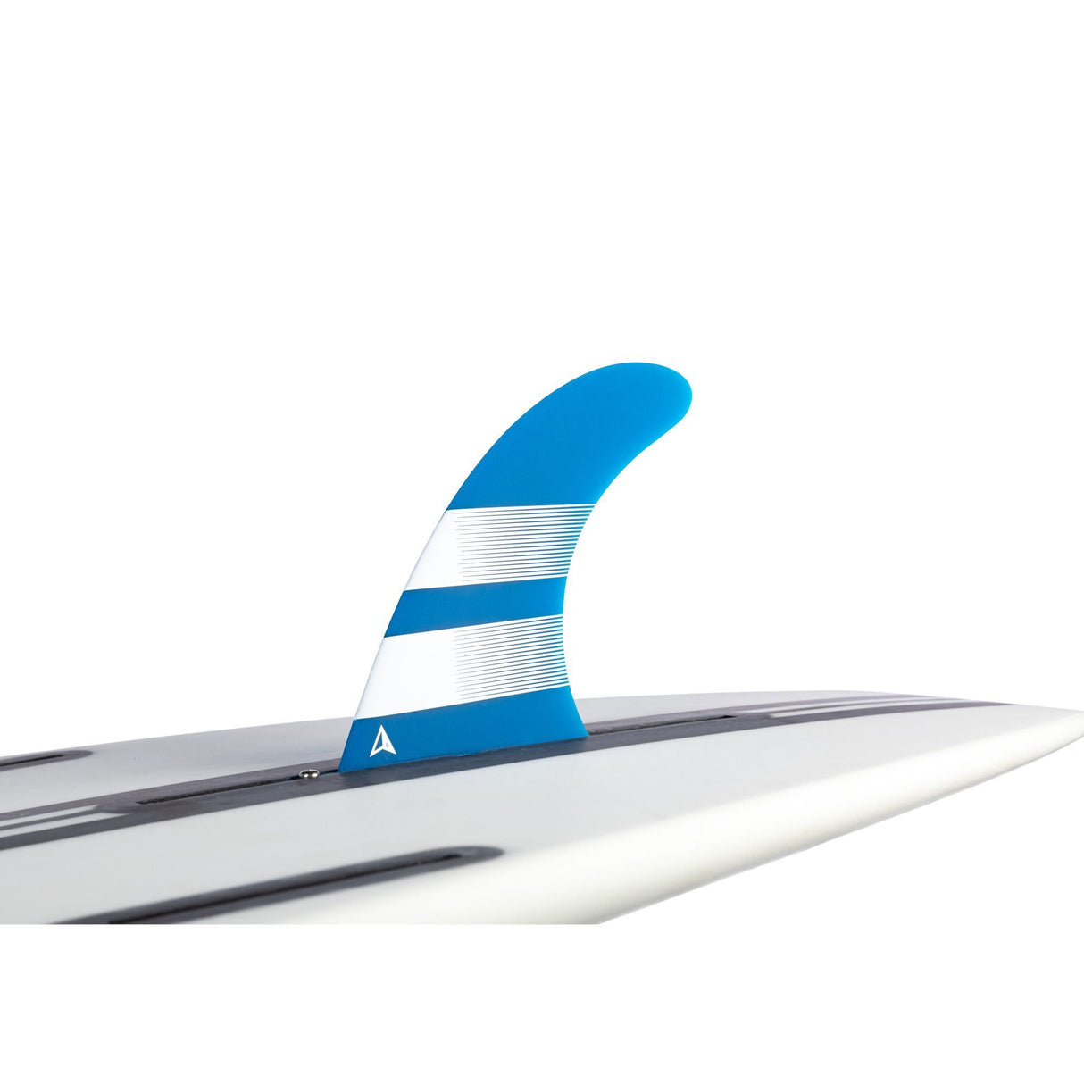 ROAM Surfboard Single Finne US Box mit blauer und weißer Flosse, seitliche Ansicht auf weißem Grund