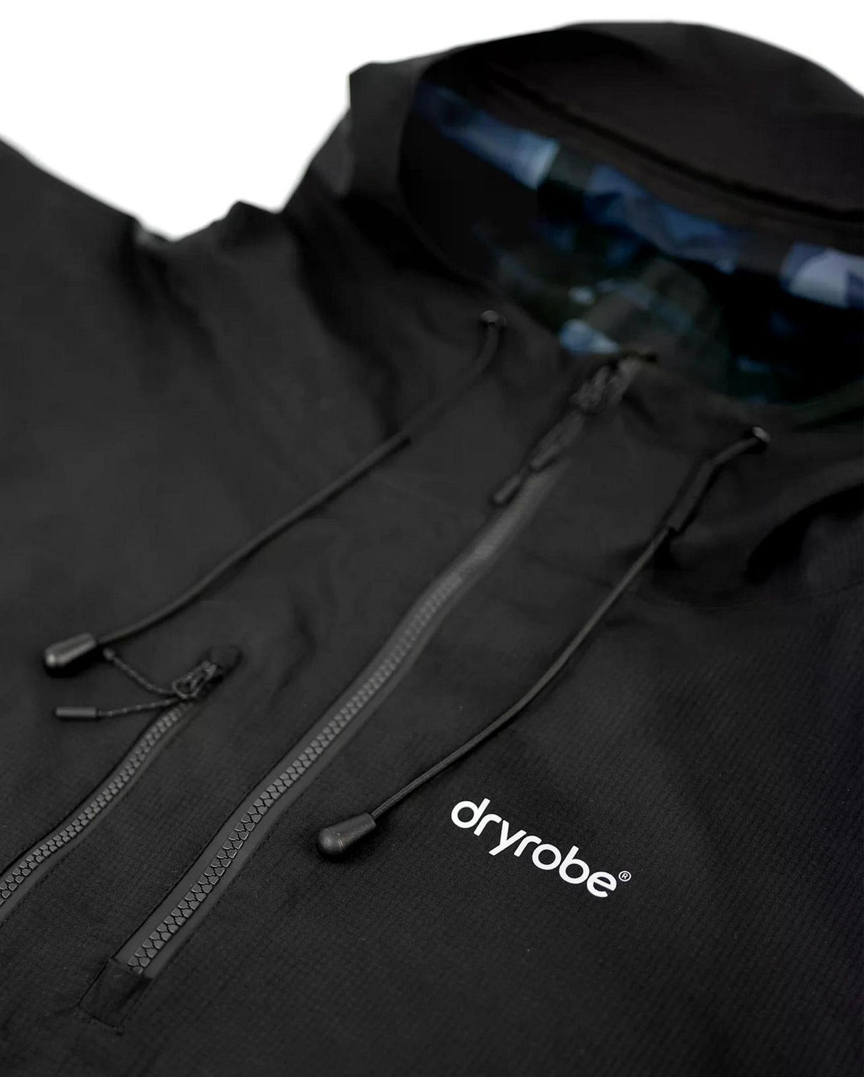 Dryrobe Regen-Poncho in Schwarz, wasserdicht, mit Kapuze und Reißverschlüssen, Detailansicht