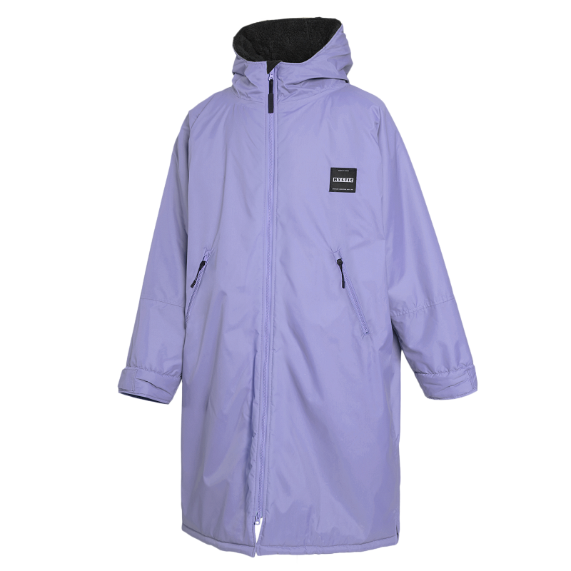 Mystic Poncho Explore Parka in Camel mit schwarzer Kapuze, Reißverschluss und seitlichen Taschen, Frontansicht