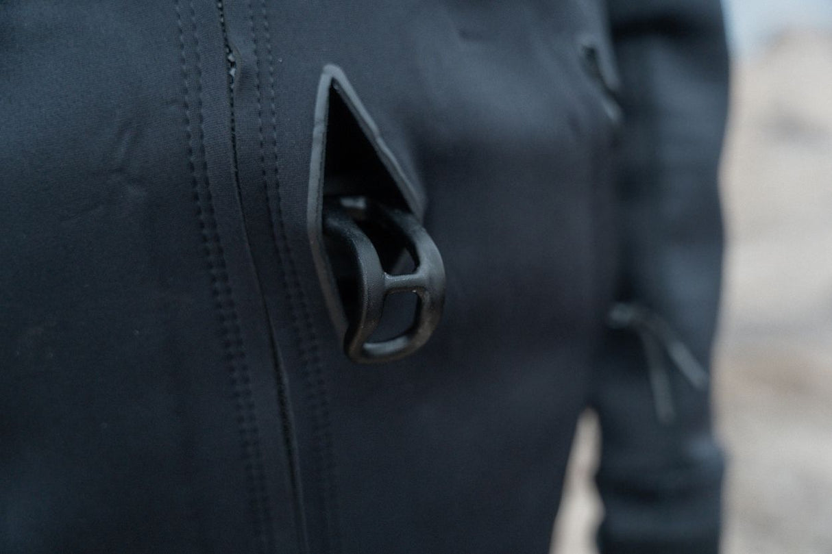 ION Neo Shelter Jacket Amp Herren dunkelblau mit Reißverschluss-Detail, Nahaufnahme