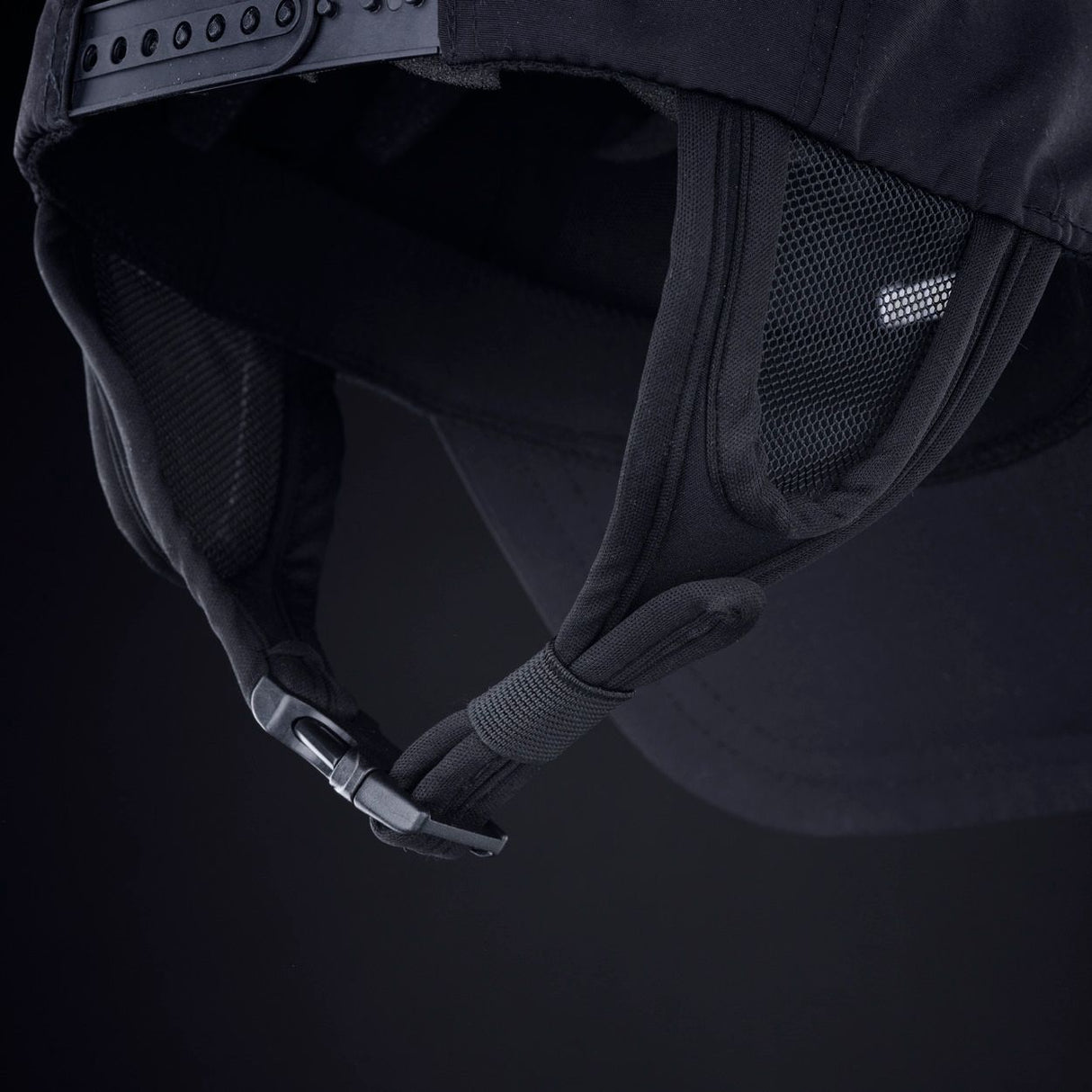 ION Collision Vest Element Side Zip 2026 schwarz, Detailansicht mit Seitenreißverschluss und Mesh-Einsätzen