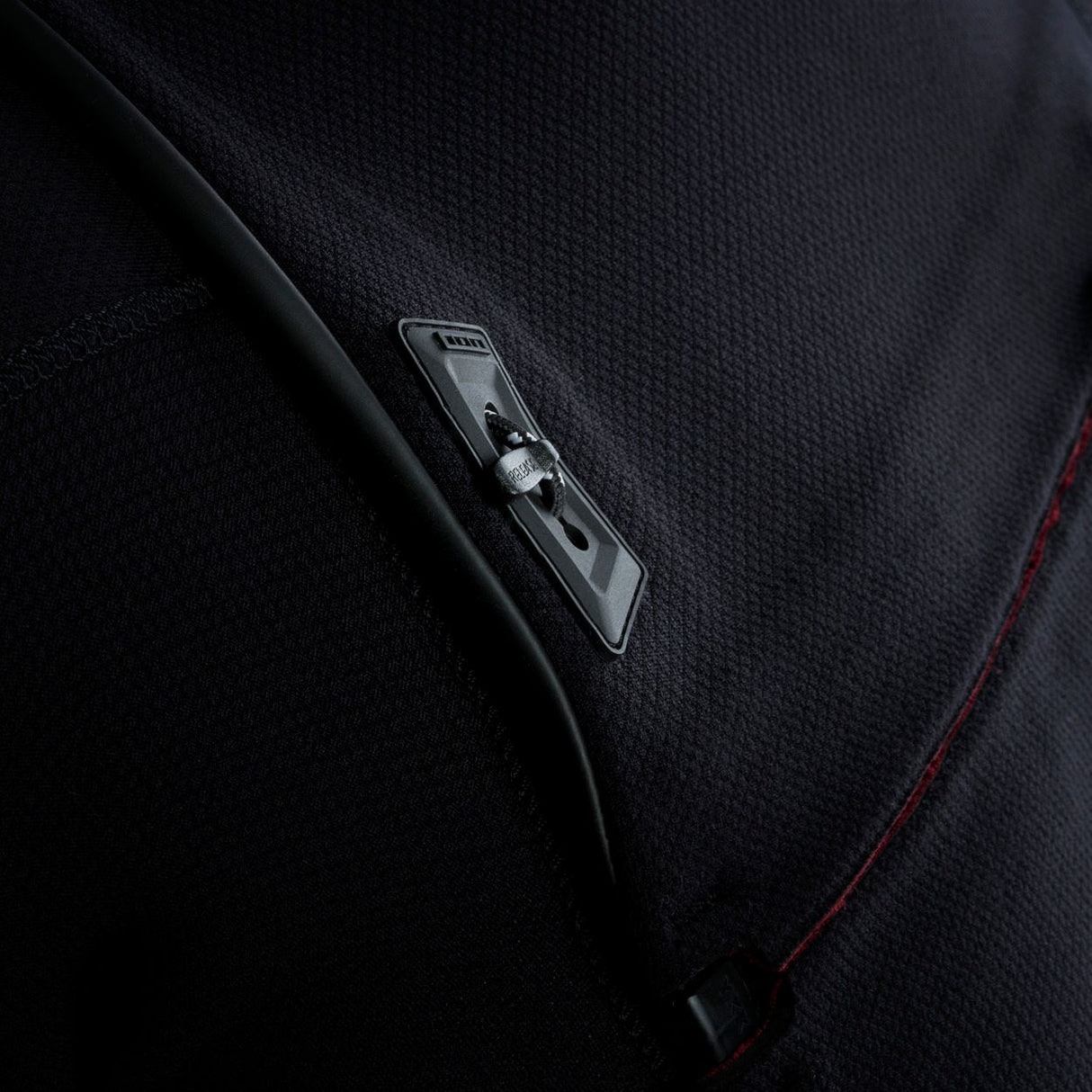 ION Collision Vest Element Side Zip 2026 schwarz mit Seitenreißverschluss Detail Nahansicht