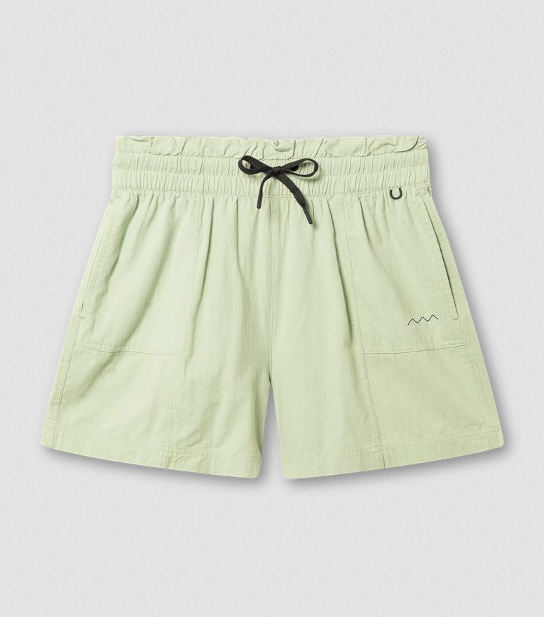 Shorts True women