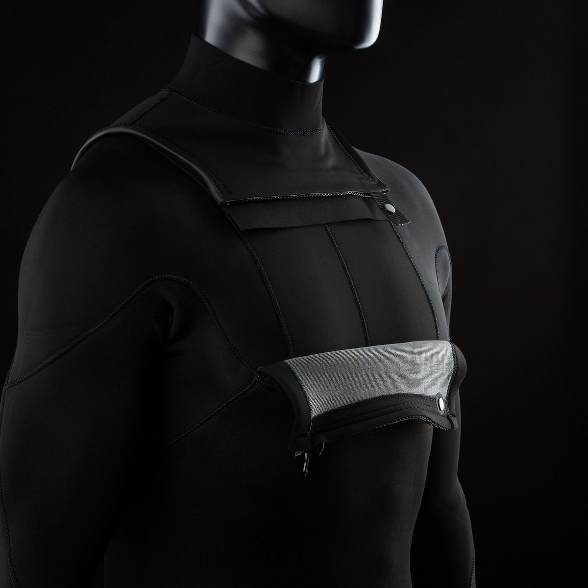 ION Collision Vest Element Side Zip 2026 schwarz mit Seitlichem Reißverschluss und grauem Polster, Seitenansicht