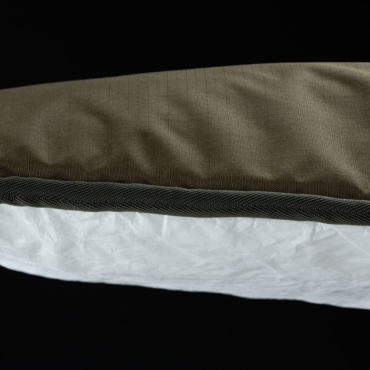ION Collision Vest Element Side Zip 2026 in Khaki mit Seitenverschluss, Detailaufnahme der Materialstruktur