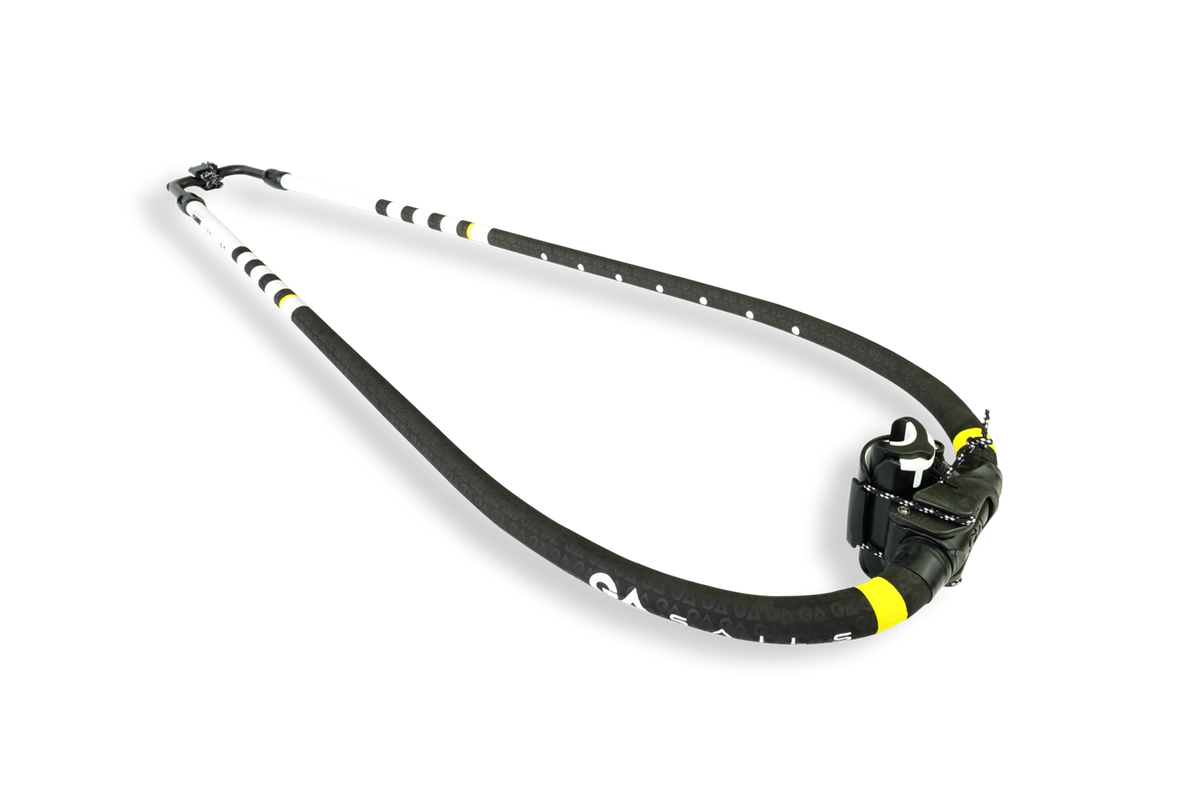 GA Booms 100% Carbon Wave 2026 Waveboardboom mit schwarzem Carbon-Schaft und gelben Akzenten