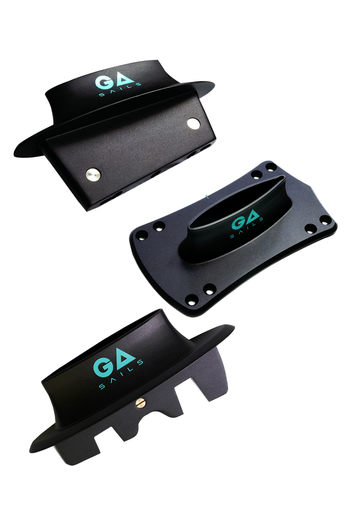 GA 2026 Foil Adaptor V2 Mast, schwarze Kunststoffkomponenten mit türkisem GA-Logo, drei Ansichten, Befestigungslöcher sichtbar