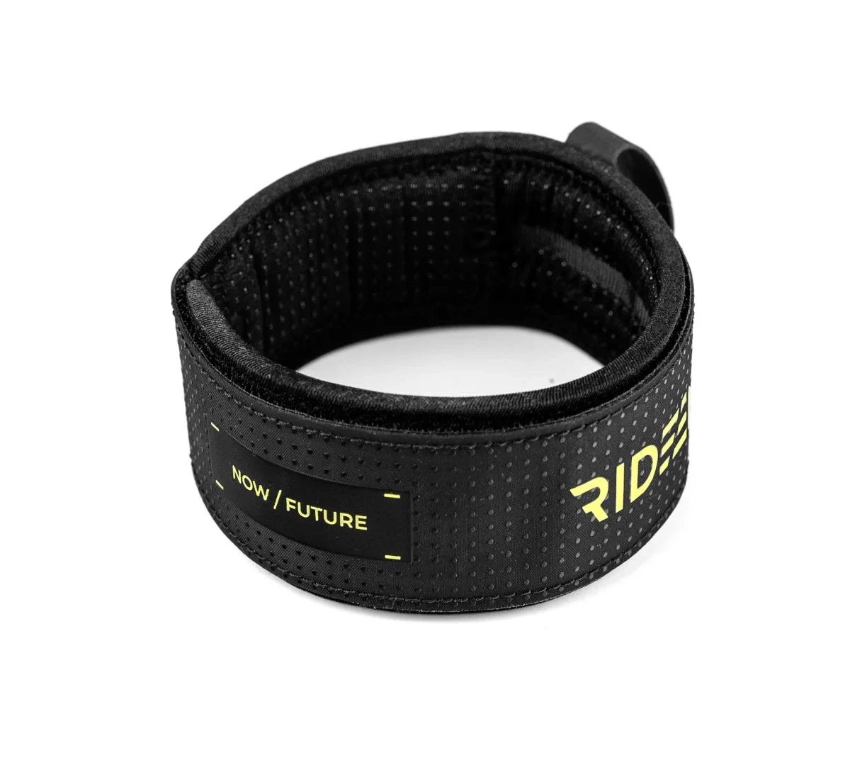 Re Tractable Reel Leash Calf Wrap