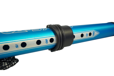 GA Extension Standard Alu 2026, blau, Aluminium-Erweiterungsstange mit schwarzer Klemme, Seitenansicht