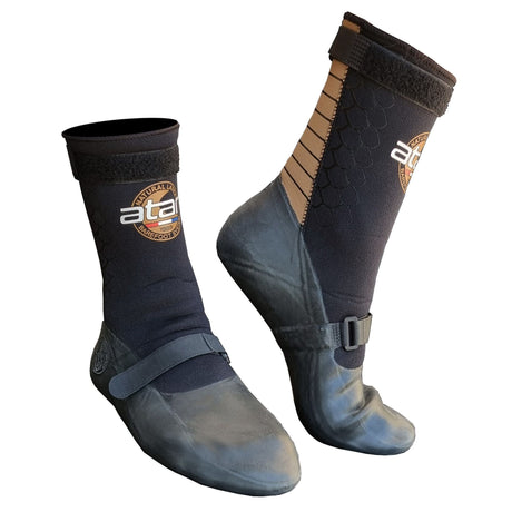 Atan Wave Boots 3mm Neoprenstiefel schwarz mit braunen Details, Frontal- und Seitenansicht
