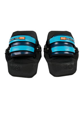 GA Kiteboard Footpad Fußstrap Set 2026 schwarze Pads mit hellblauen Riemen, Draufsicht