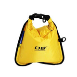 OverBoard wasserdichte Tasche 5L gelb mit schwarzem Verschluss und Trageriemen, Frontansicht