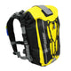 OverBoard Classic 20L wasserdichter Rucksack in Gelb-Schwarz mit gepolsterten Schultergurten, Seitenansicht