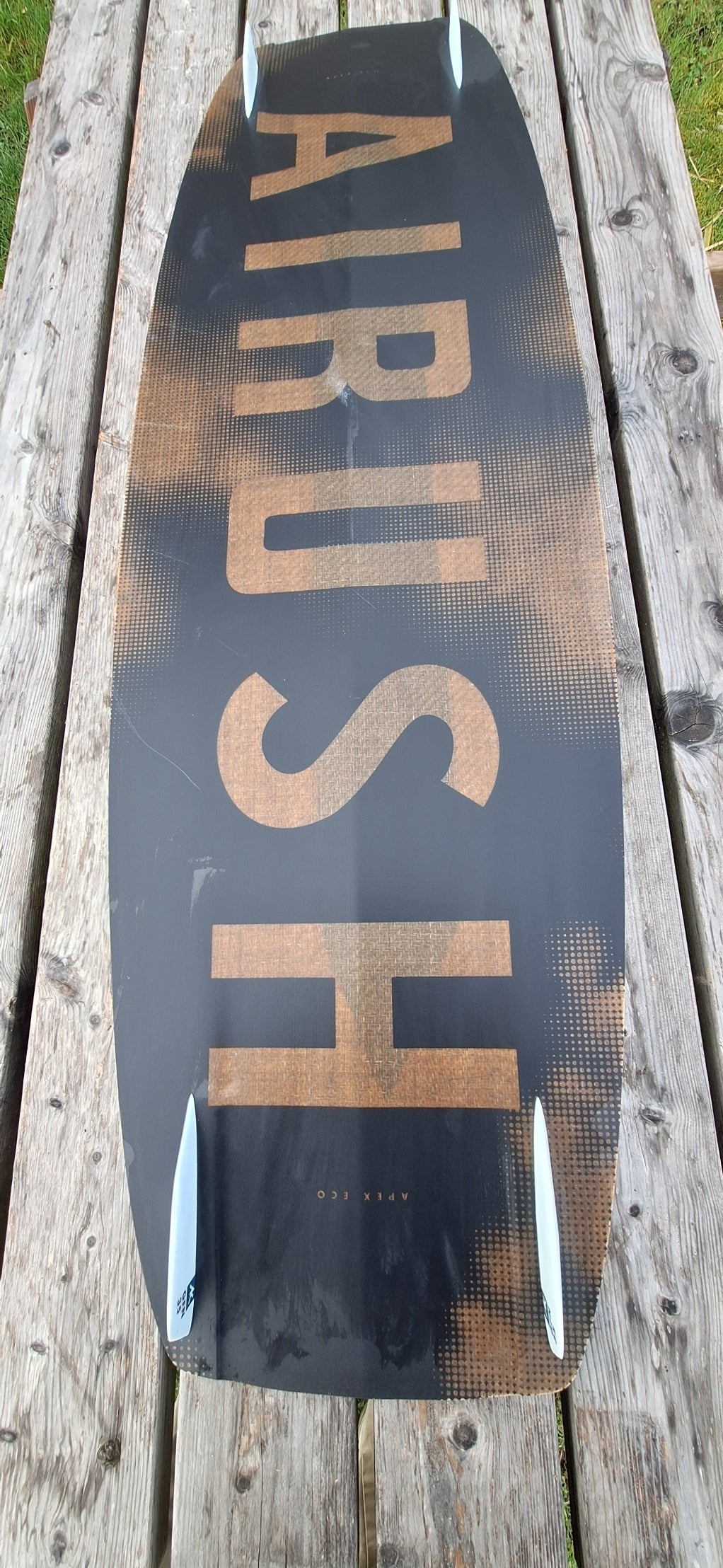 Airush Apex Eco Kiteboard 136x40 (gebraucht)