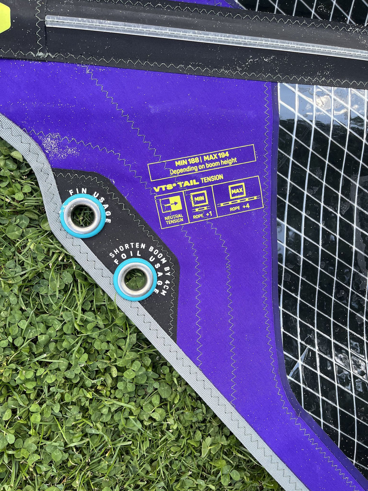 Duotone E_Pace 6.6 2026 Kite violett mit Ventilen und Beschriftung, Detailansicht von oben