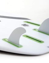 FUTURES Quad Rear 2 Fin Set Sym Thermotech grün, Aufsicht auf Surfbrett-Finnen mit Befestigungsteilen