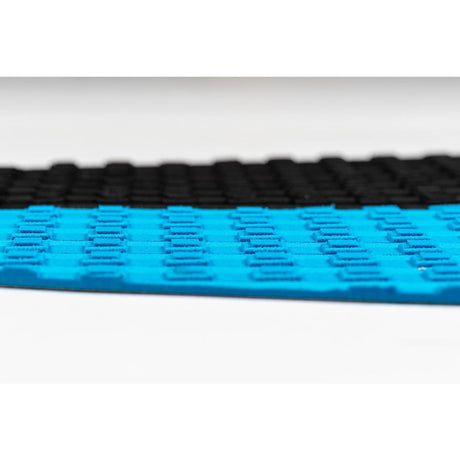 Roam Footpad Deck Grip Traction Pad 2-tlg, zweiteiliges Griffband in Blau und Schwarz, Seitenansicht