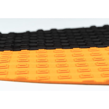 Roam Footpad Deck Grip Traction Pad 2-tlg, schwarz und orange, strukturierte Griffoberfläche, Seitenansicht