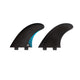 ROAM Twin Finnensatz zwei Tab, schwarze Surfflossen mit blauem Detail, Frontansicht