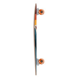 Flying Wheels Eagle Gun Skateboard mit mehrfarbigem Deck, orangenen Rädern und Metallachsen, vertikale Ansicht