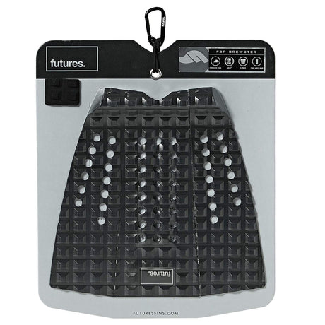 Futures Traction Pad Brewster in Schwarz mit strukturiertem Grip-Muster, Produktverpackung mit Karton und Etikett, Vorderansicht