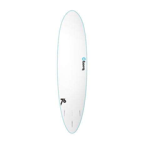 Torq Softboard Funboard weiss mit türkisfarbenem Rail, Draufsicht auf das komplette Board