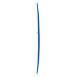 Torq TET Longboard in Blau, Seitenansicht des schlanken Decks mit charakteristischer Form