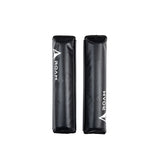ROAM Dachauflage Surfboard Flach, schwarze Schaumstoff-Auflage mit weißem ROAM-Logo, Frontansicht