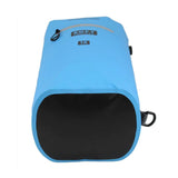 OverBoard Soft Cooler Bag in Blau mit schwarzem Boden, Frontansicht, wasserdichte Kühltasche mit Tragegriffen