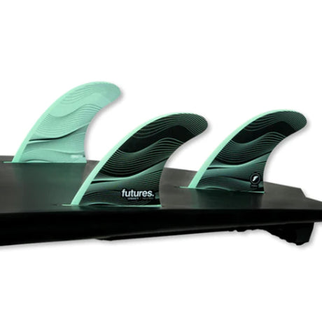 Futures F3 Legacy Neutral Thruster Surfboard-Finnen Set in Mintgrün und Dunkelgrün mit schwarzer Basis