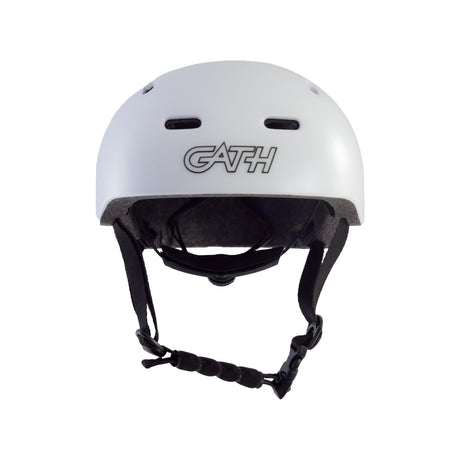 Gath Multisports Helm RGM in Weiß mit schwarzen Riemen, Frontansicht
