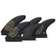 Futures Quad Thruster 5 Fin Set Vector Alpha, schwarze Surfflossen mit goldenem Muster, Frontalansicht