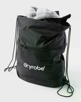 Dryrobe Adapt Mantel schwarz mit weißem Fleece-Innenfutter, Sportmantel mit Kordelzug und Frontreißverschluss, gefüllt angezeigt