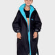 Dryrobe Advance Long Sleeve Kids Wechselrobe in Marineblau mit türkiser Fleece-Innenseite, Frontalansicht