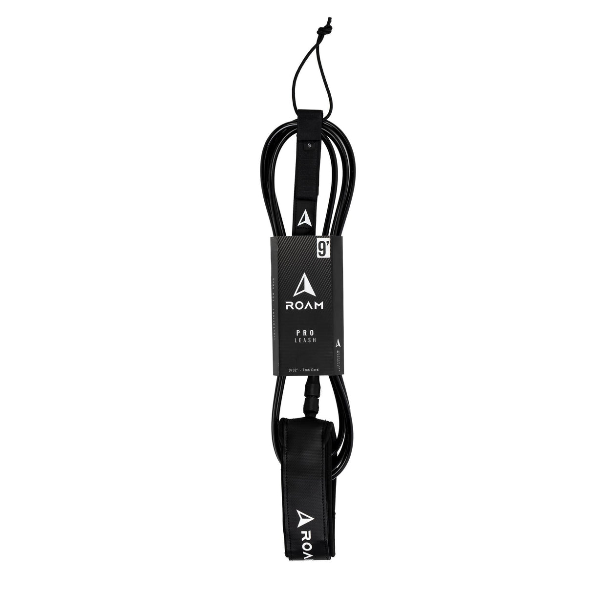 ROAM Surfboard Leash PRO Knie, schwarze Neopren-Leine mit Manschette, Frontalansicht der komplett aufgerollten Leine