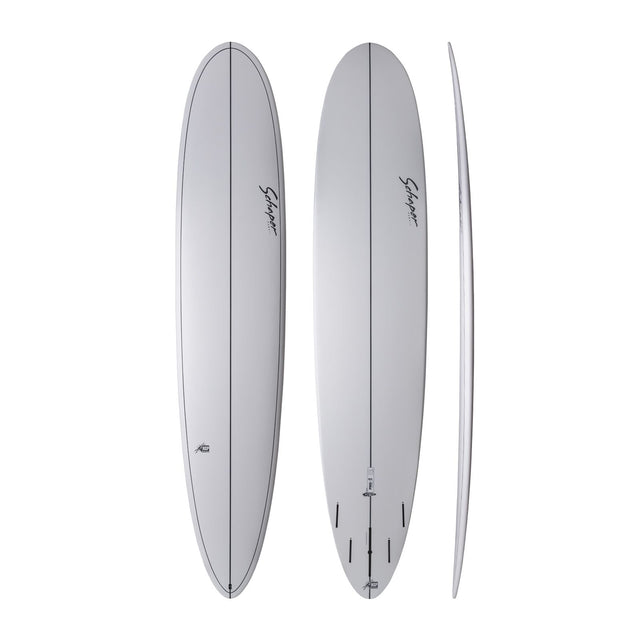 NSP 2026 Pro 9 Surfboard in Grau, Top- und Seitensicht, längliches Design mit Finnen