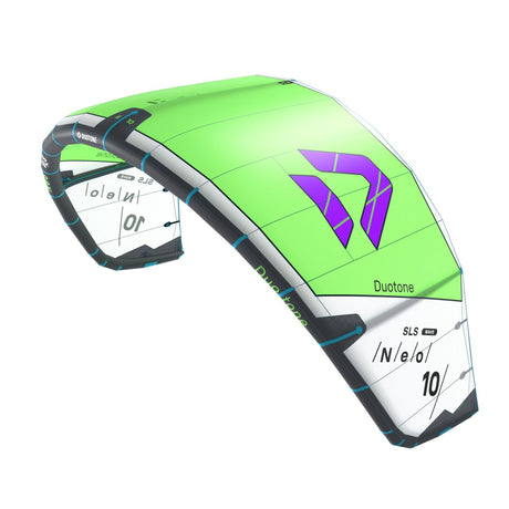 Duotone Neo SLS 2027 Kitesegel in Neongrün mit violettem Logo, Frontalansicht mit Trapez