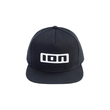 ION Ionic 2026 Snapback Cap schwarz mit weißem Logo, Frontalansicht