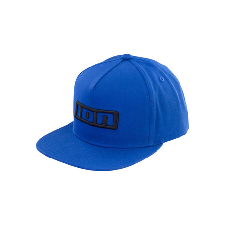 ION Ionic 2026 Snapback Cap blau mit schwarzem Logo, Frontansicht