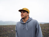 ION Surfing Elements Hoody 2026 grau, Kapuzenpullover aus Funktionsmaterial, Frontalansicht auf männlichem Modell getragen
