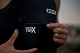 ION Booster X Vest Side Zip 2026 in Schwarz, Neopren-Weste mit Seitenreißverschluss, Detailansicht der Tasche