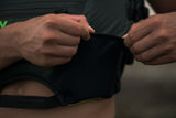 ION Booster X Vest Side Zip 2026 in Schwarz, Seitlicher Reißverschluss wird geöffnet, Detailansicht