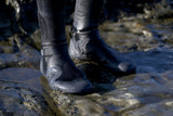 ION Ballistic Boots 6/5 schwarz, Neopren, getragen im Wasser, Seitenansicht