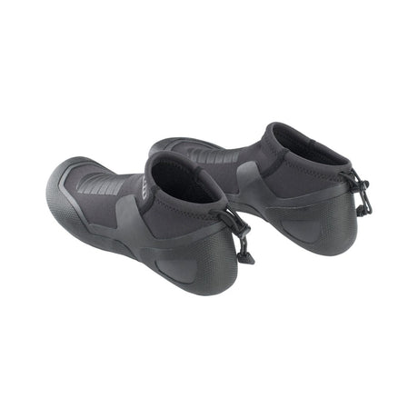 ION Plasma 2.5 RT 2025 Neoprenschuhe in Schwarz, Rückansicht, mit verstellbaren Verschlüssen