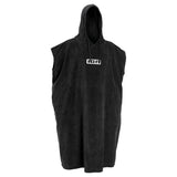 ION Poncho Core 2026 schwarzes Umhang-Handtuch mit Kapuze, Frontalansicht