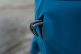 ION Neo Cruise Jacket Herren 2024 blau mit schwarzem Verschluss, Detailaufnahme Neopren-Jacke
