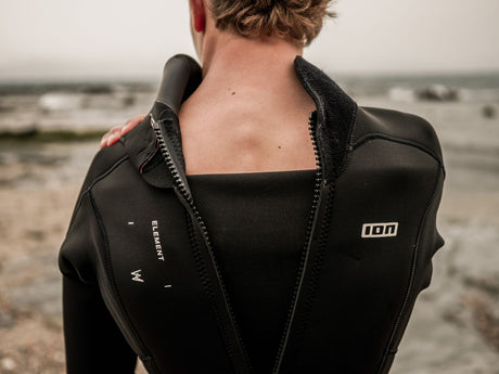 ION Element 3/2 Back Zip Neoprenanzug schwarz, Rückenansicht, Rückenreißverschluss sichtbar